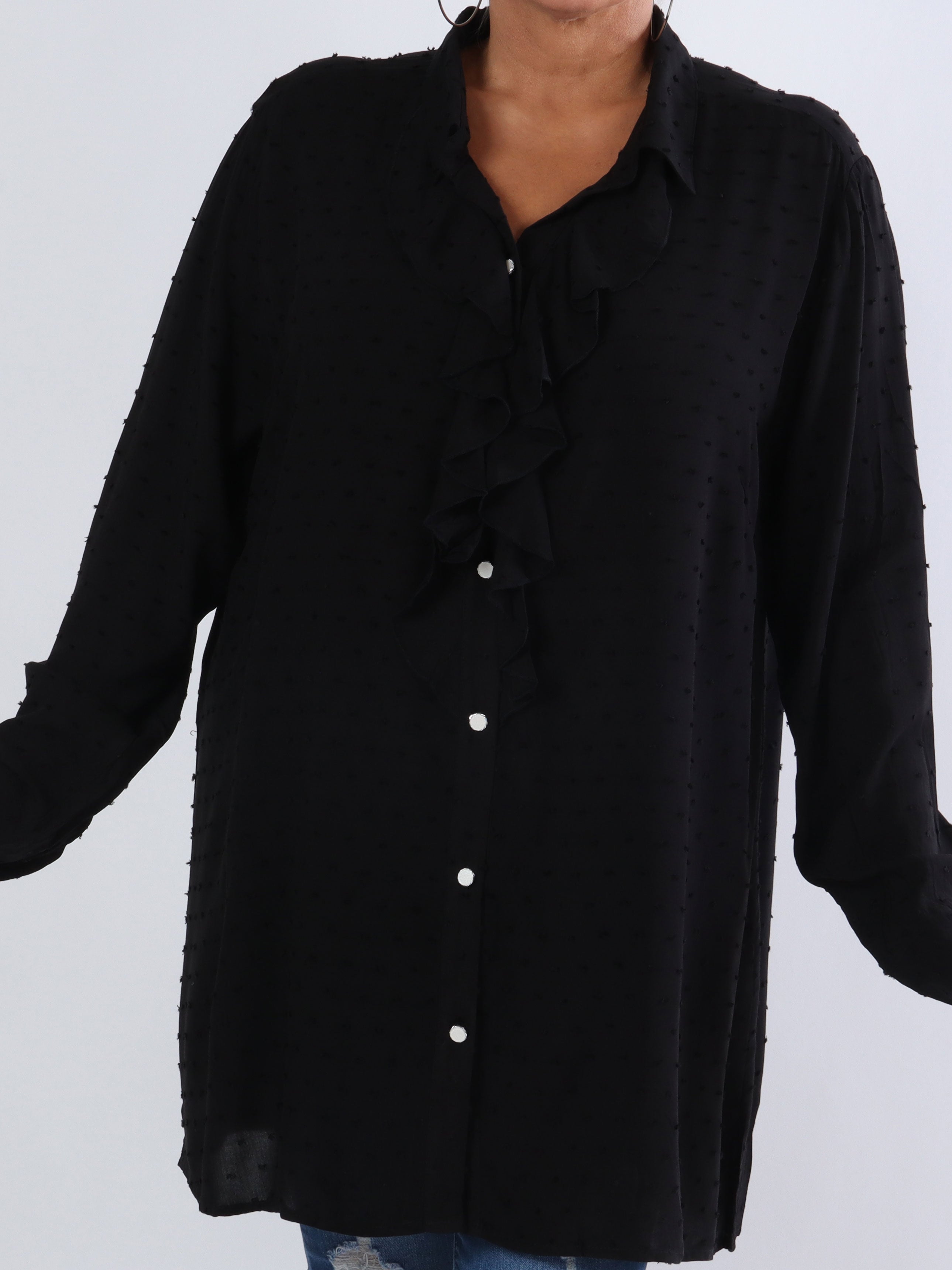 Zandra - Plus size skjorte med flæse og prikket detaljer